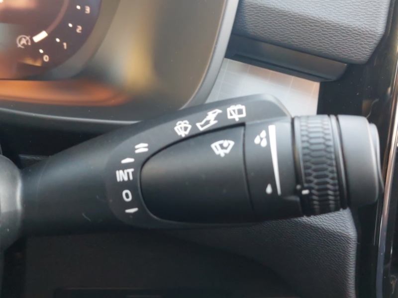 Used Volvo XC40 2025 for sale - 76579066: Photo 15