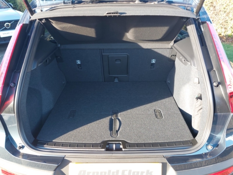 Used Volvo XC40 2025 for sale - 76579066: Photo 8