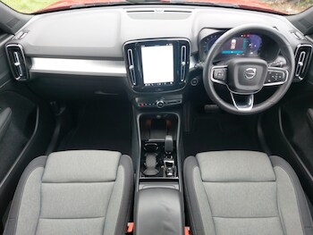 Used Volvo XC40 2023 for sale - 76864419: Photo