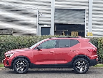 Used Volvo XC40 2023 for sale - 76864419: Photo