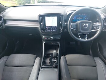 Used Volvo XC40 2025 for sale - 78642812: Photo