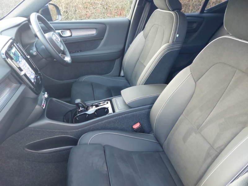 Used Volvo XC40 2025 for sale - 77623336: Photo 5