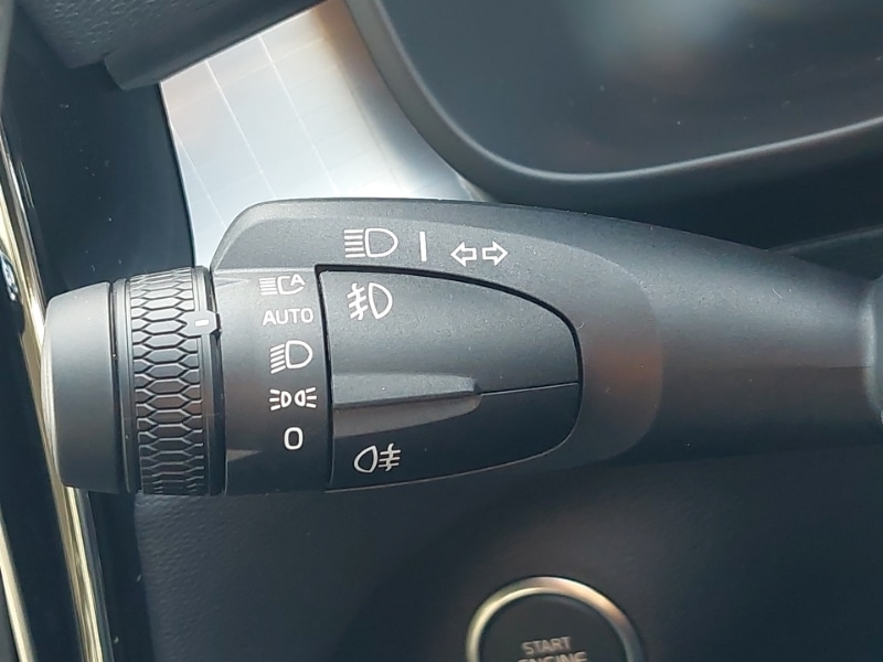 Used Volvo XC40 2025 for sale - 77611157: Photo 17