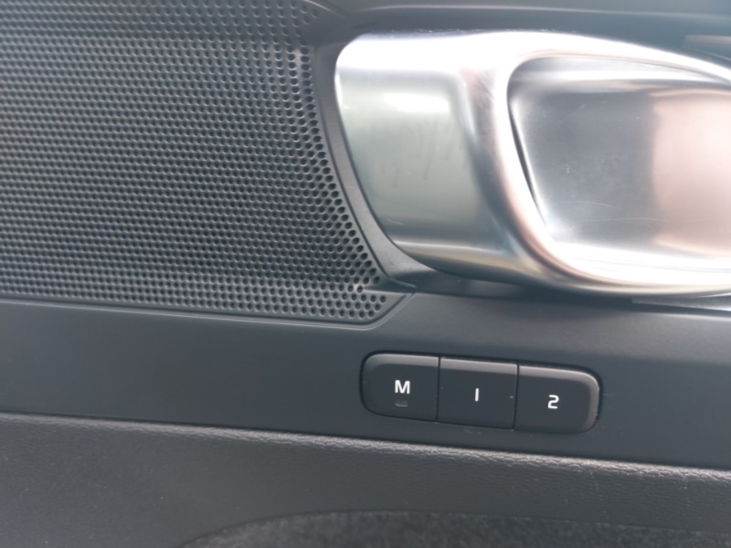 Used Volvo XC40 2023 for sale - 78203366: Photo 13