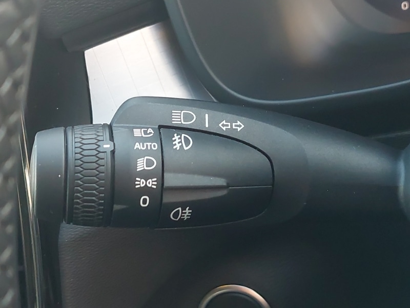 Used Volvo XC40 2025 for sale - 77004520: Photo 17