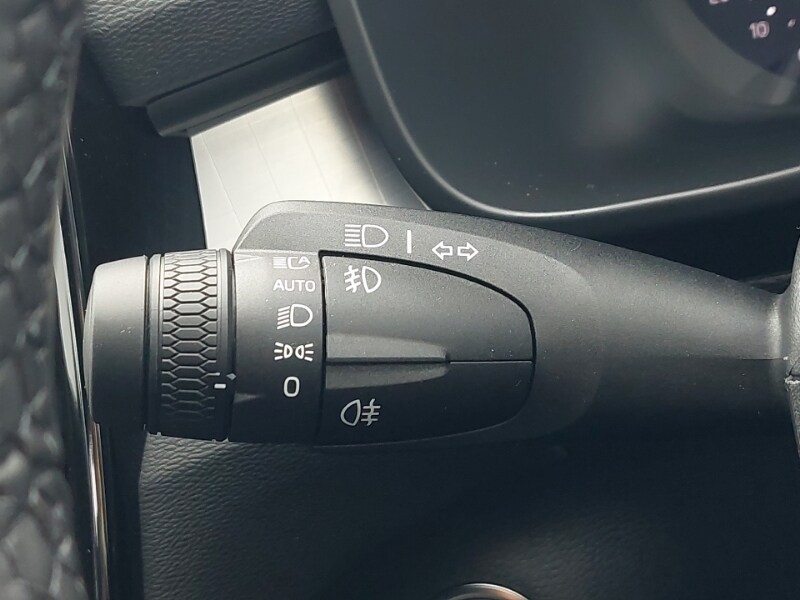 Used Volvo XC40 2025 for sale - 77815817: Photo 17