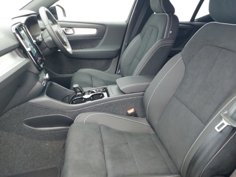 Used Volvo XC40 2025 for sale - 77815817: Photo 5