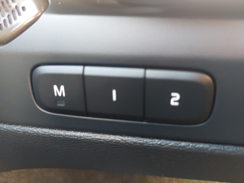 Used Volvo XC40 2023 for sale - 76054049: Photo 13