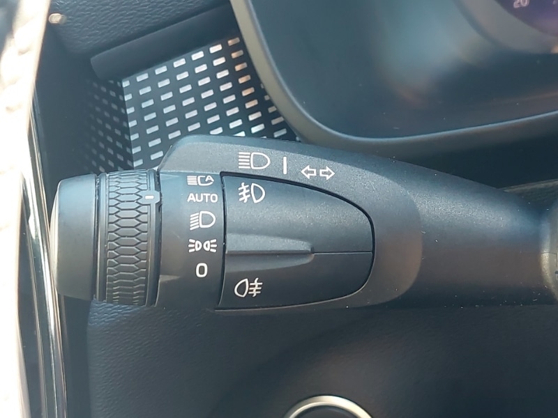 Used Volvo XC40 2023 for sale - 76054049: Photo 17