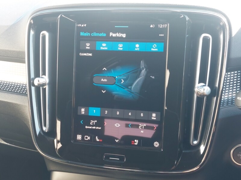 Used Volvo XC40 2023 for sale - 76054049: Photo 19
