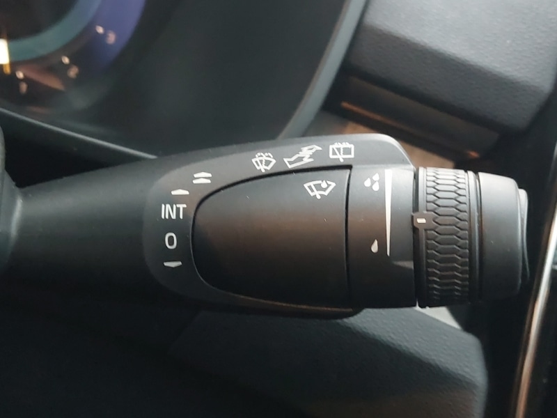 Used Volvo XC40 2023 for sale - 76906708: Photo 17