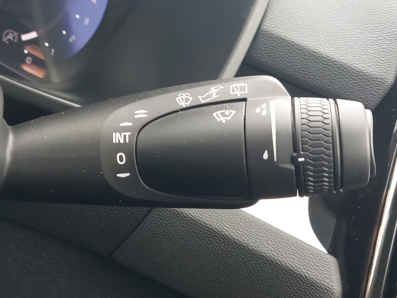 Used Volvo XC40 2025 for sale - 76150380: Photo 17