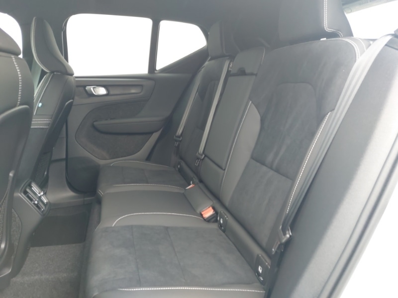 Used Volvo XC40 2025 for sale - 76150380: Photo 6