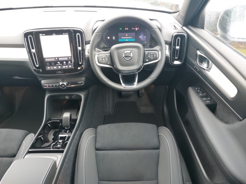 Used Volvo XC40 2025 for sale - 76150380: Photo 7