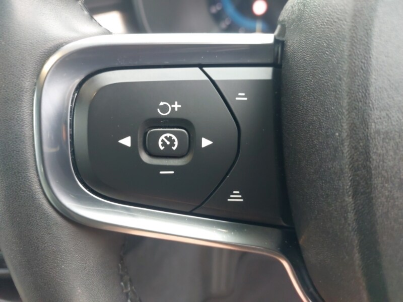 Used Volvo XC40 2023 for sale - 76275843: Photo 16