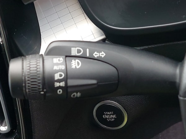 Used Volvo XC40 2023 for sale - 76275843: Photo 18