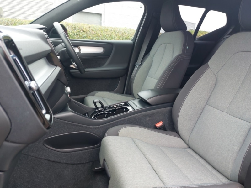 Used Volvo XC40 2023 for sale - 76275843: Photo 5