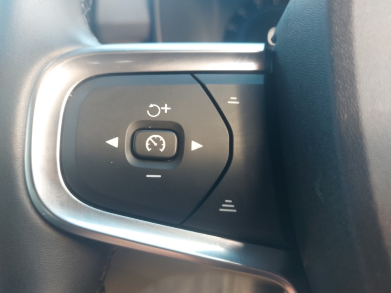 Used Volvo XC40 2024 for sale - 75976936: Photo 13