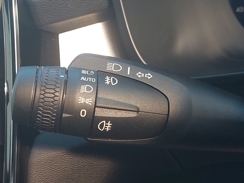 Used Volvo XC40 2024 for sale - 75976936: Photo 15