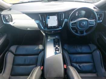 Used Volvo V60 2021 for sale - 74860427: Photo