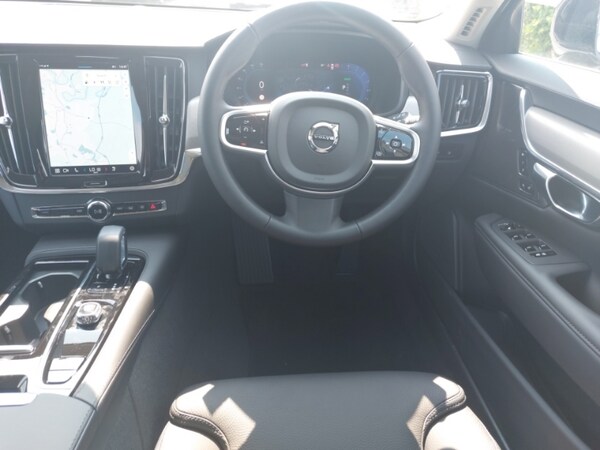 Used Volvo V90 2025 for sale - 74933234: Photo 7