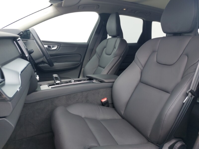 Used Volvo XC60 2025 for sale - 77999758: Photo 5