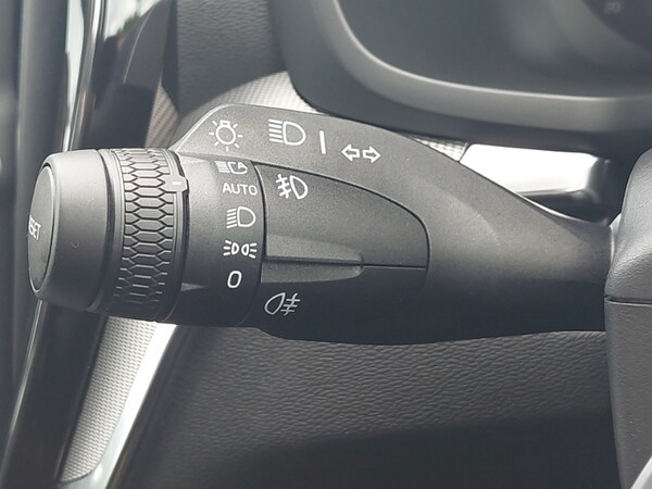 Used Volvo V60 2025 for sale - 74898689: Photo 17