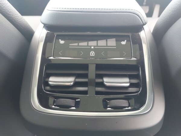 Used Volvo V60 2025 for sale - 74898689: Photo 19