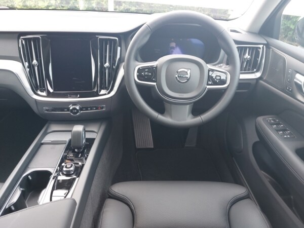Used Volvo V60 2025 for sale - 74898689: Photo 7