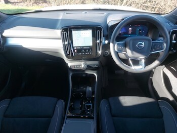 Used Volvo XC40 2025 for sale - 77569070: Photo