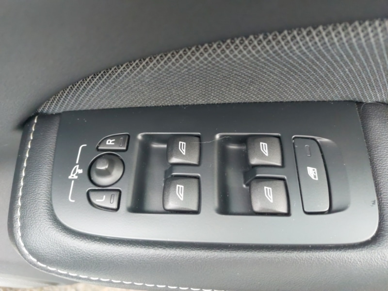 Used Volvo V60 2021 for sale - 76911845: Photo 13