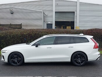 Used Volvo V60 2021 for sale - 76911845: Photo