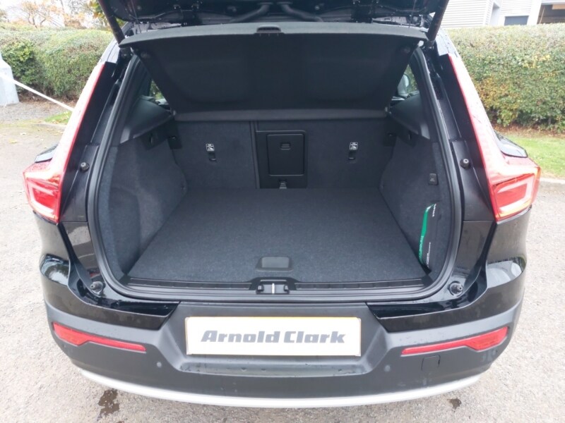 Used Volvo XC40 2022 for sale - 77999744: Photo 8