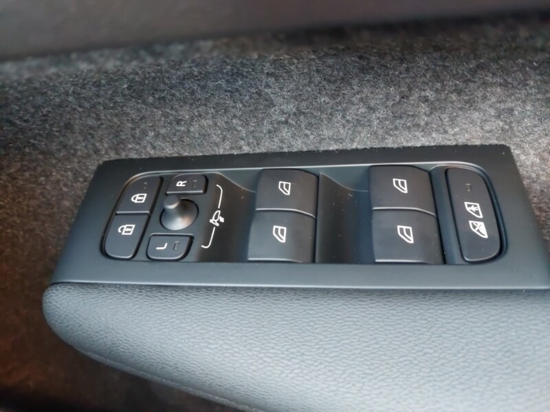 Used Volvo XC40 2025 for sale - 77569062: Photo 17