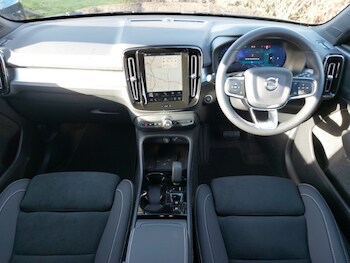 Used Volvo XC40 2025 for sale - 77569062: Photo