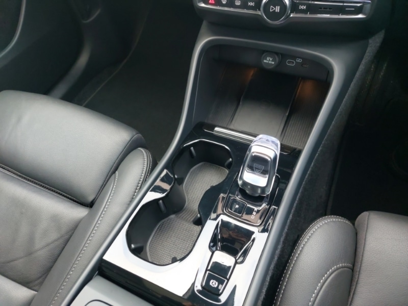 Used Volvo XC40 2024 for sale - 77183403: Photo 15