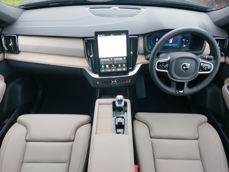 Used Volvo XC90 2025 for sale - 77183398: Photo 2