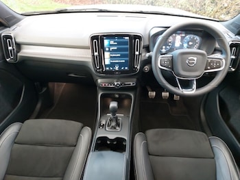 Used Volvo XC40 2021 for sale - 76779965: Photo