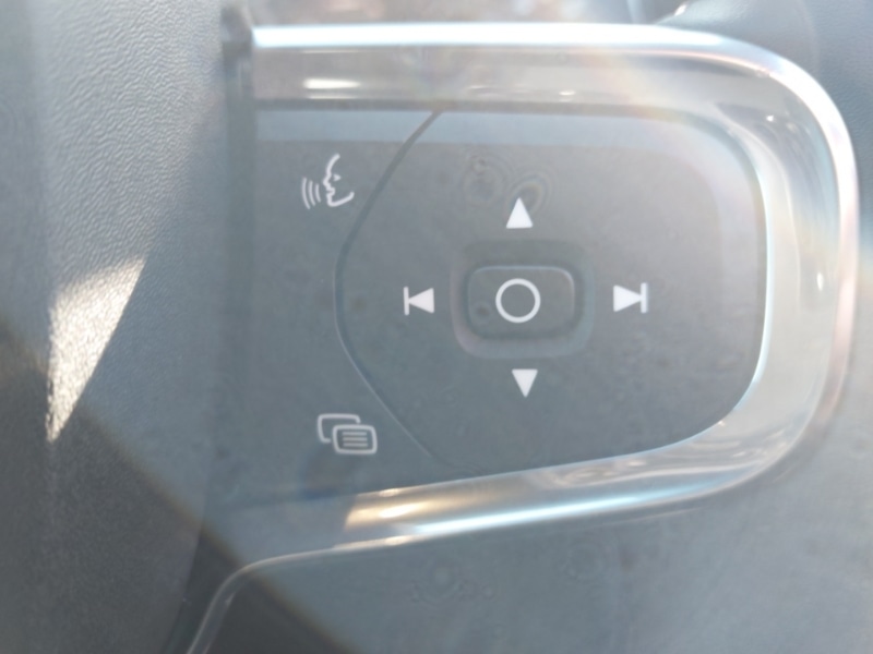 Used Volvo XC40 2025 for sale - 77569103: Photo 15