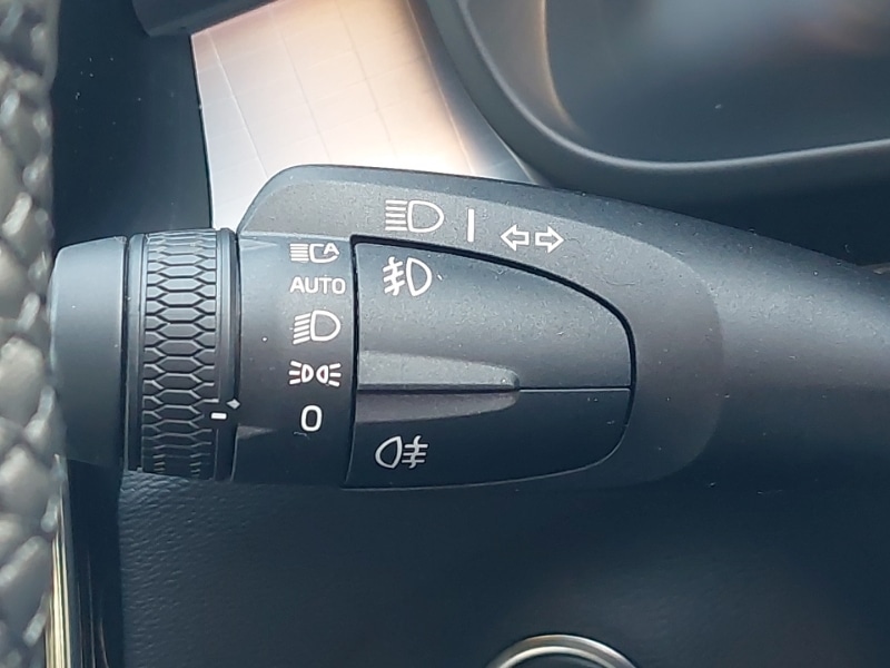 Used Volvo XC40 2025 for sale - 77569103: Photo 19