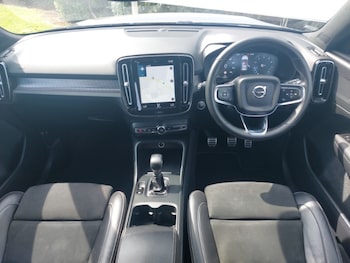Used Volvo XC40 2022 for sale - 79561807: Photo