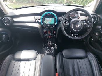 Used MINI Hatch 2019 for sale - 79343174: Photo