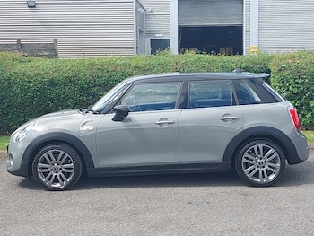 Used MINI Hatch 2019 for sale - 79343174: Photo