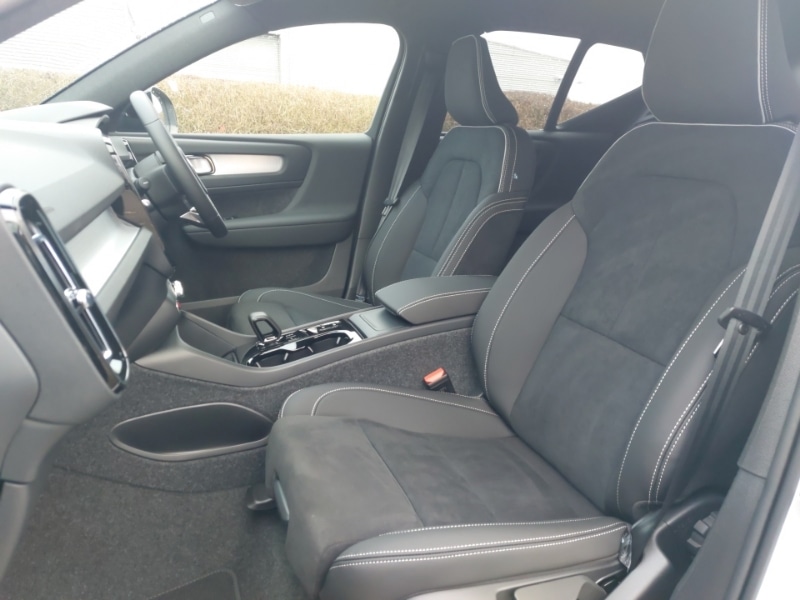 Used Volvo XC40 2025 for sale - 77573205: Photo 5