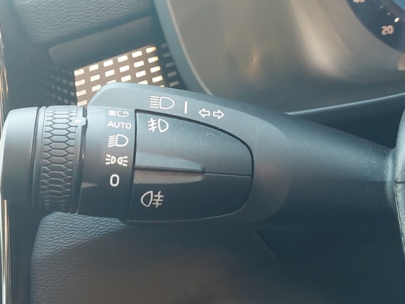 Used Volvo XC40 2024 for sale - 76254540: Photo 17