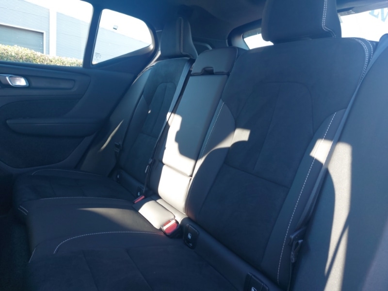 Used Volvo XC40 2024 for sale - 76254540: Photo 6