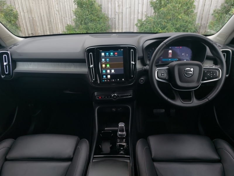 Used Volvo XC40 2024 for sale - 77223983: Photo 2