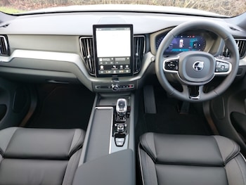 Used Volvo XC60 2025 for sale - 77209185: Photo