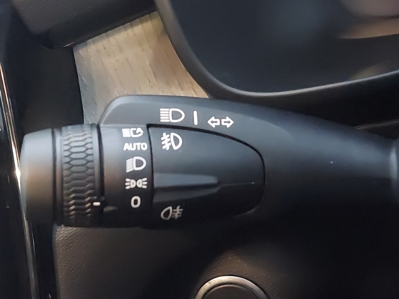 Used Volvo XC40 2025 for sale - 76970234: Photo 17