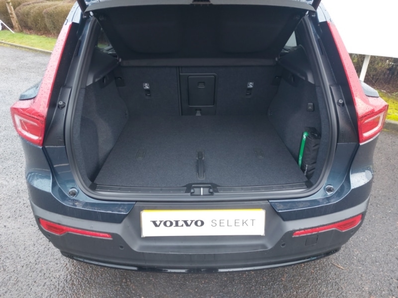 Used Volvo XC40 2025 for sale - 77815856: Photo 8